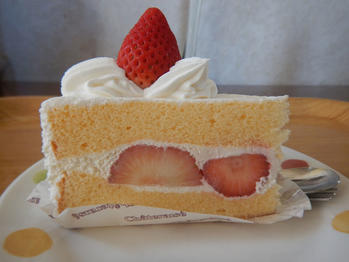 シャトレーゼ スペシャル苺ショート