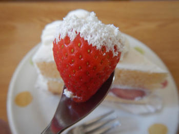 シャトレーゼ スペシャル苺ショート