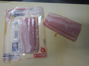 朝食 ベーコントーストサンド