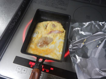 朝食 ハムエッグ