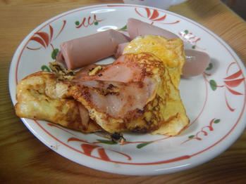 朝食 ハムエッグ